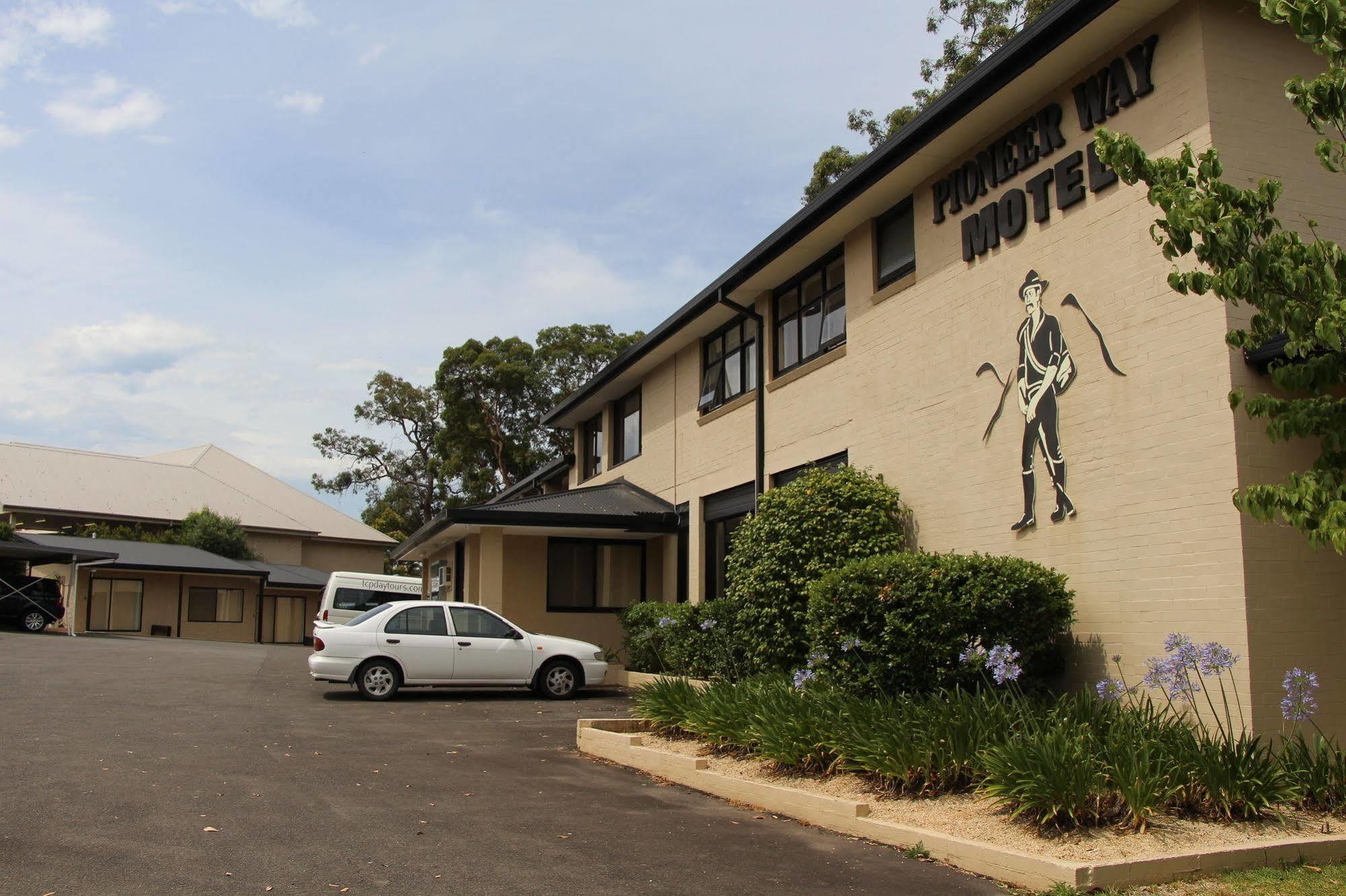 The Pioneer Way Motel Srpingwood Exterior foto